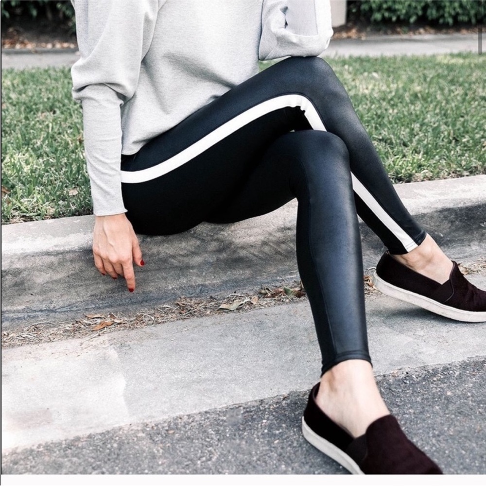 Spanx Side Stripe Faux Leather Leggings XS/TP